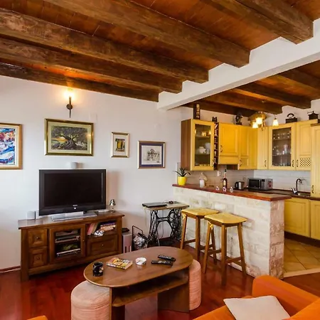 Holiday home Holiday House